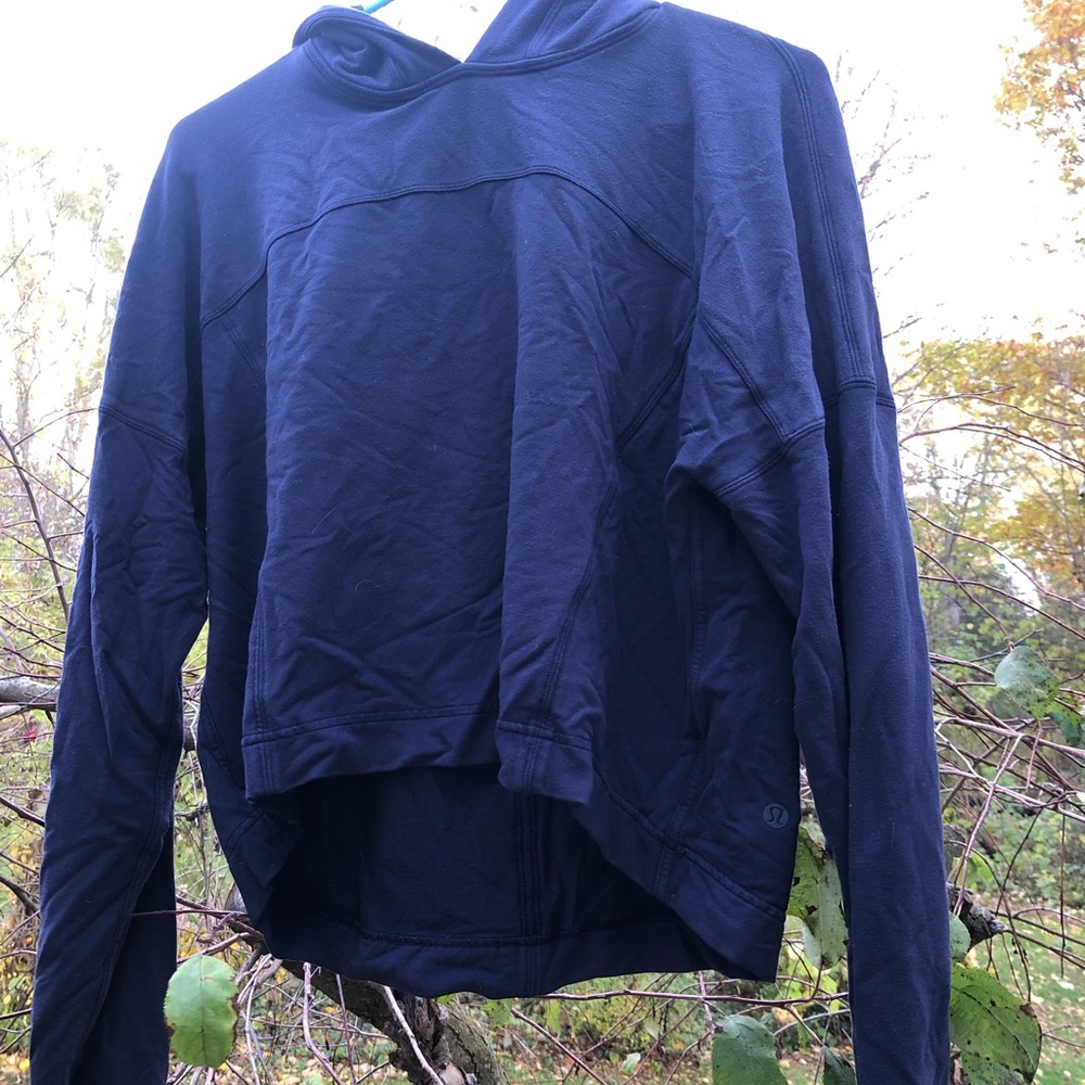Lululemon sweatshirt